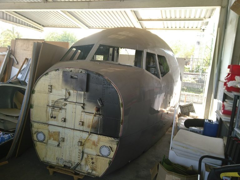 Boeing 737 Flight Deck Project – Blue Marble Research